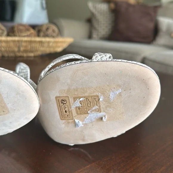 Jimmy Choo Cream Snakeskin-Effect Slingback Heels 10.5 or 40.5 NWT - Picture 4 of 7